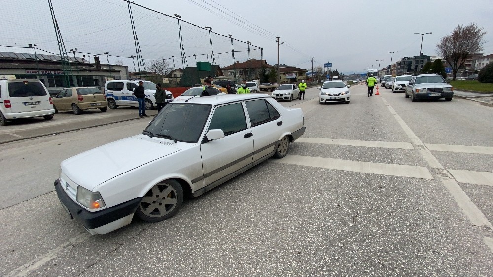 Modifiye sevdası trafikten men ettirdi
